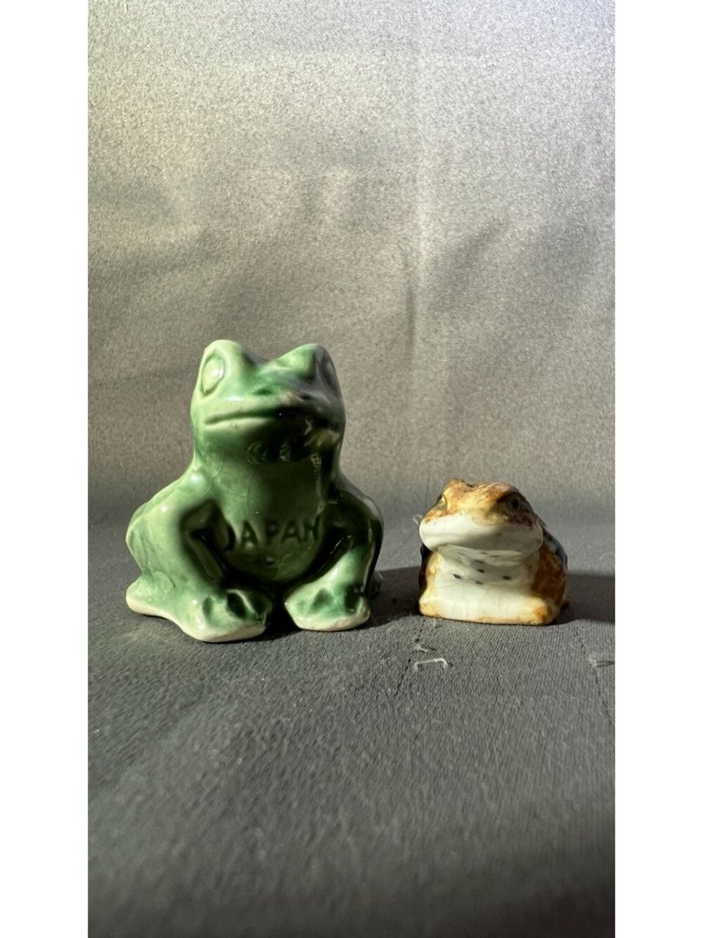 Vintage Ceramic Frog Figurines Green & Brown Japan Hand-Painted Miniatures For C